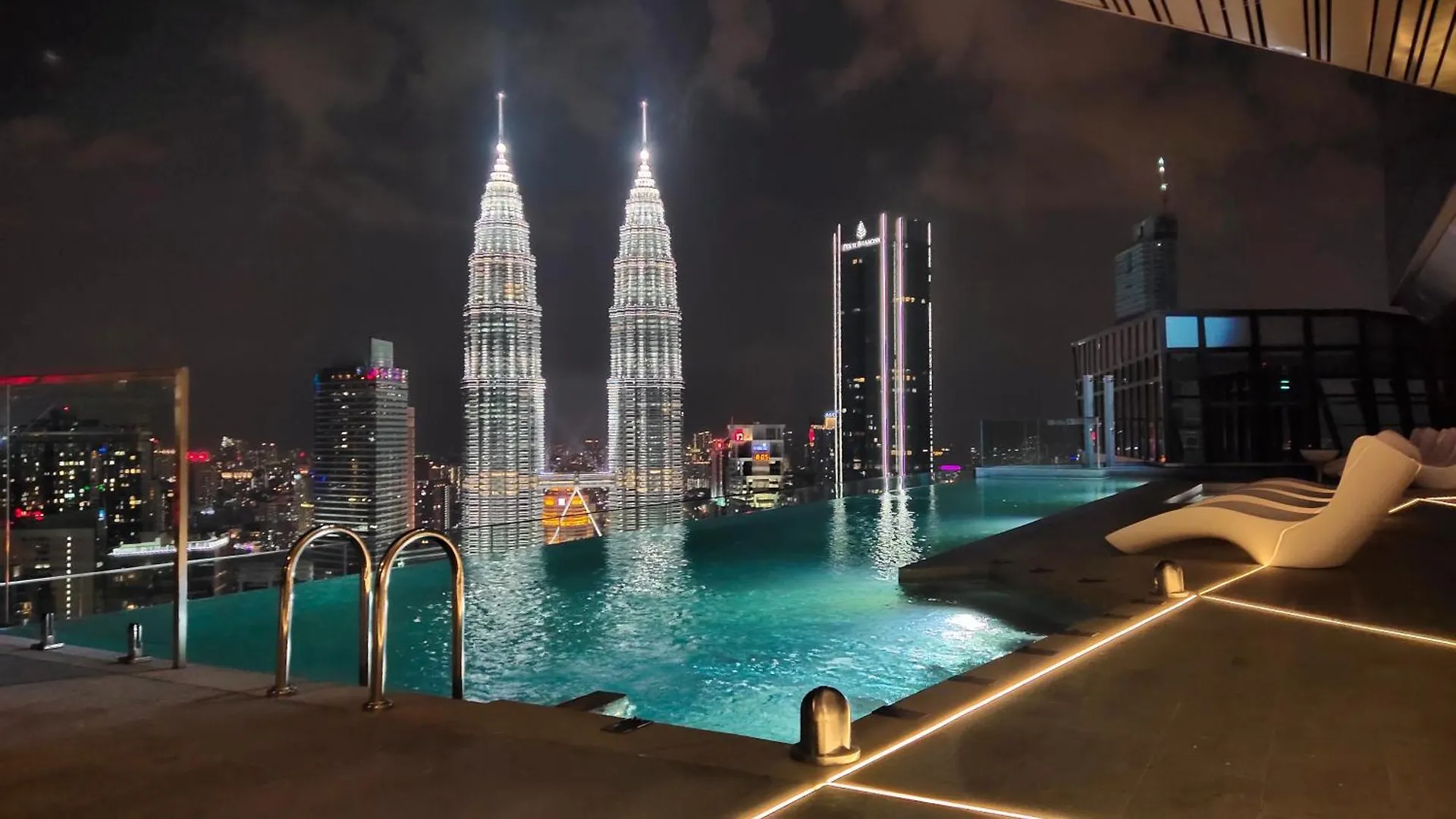 아파트 Imperial Klcc By Luna 쿠알라룸푸르